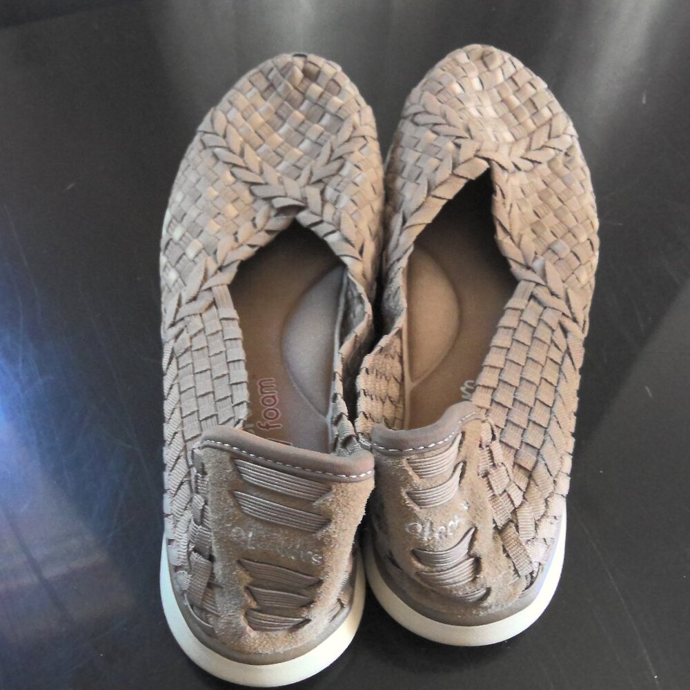 Sketchers Pureflex woven taupe flats